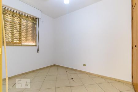 Quarto de apartamento à venda com 1 quarto, 68m² em Cambuí, Campinas