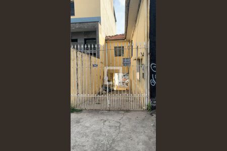 Casa de condomínio para alugar com 32m², 1 quarto e sem vaga Casa de condomínio para alugar com 32m², 1 quarto e sem vagaFachada