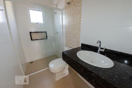 Casa para alugar com 84m², 2 quartos e 2 vagasBanheiro