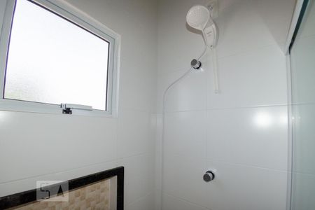 Casa para alugar com 84m², 2 quartos e 2 vagasBanheiro