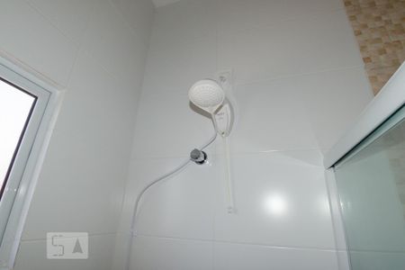 Casa para alugar com 84m², 2 quartos e 2 vagasBanheiro