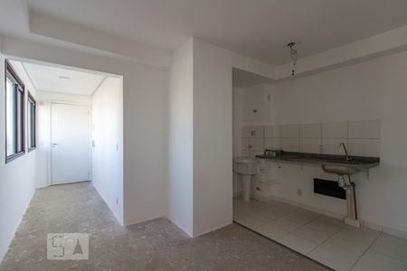 Sala/Cozinha de apartamento à venda com 1 quarto, 28m² em Vila Granada, São Paulo