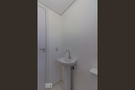 Banheiro  de apartamento à venda com 1 quarto, 28m² em Vila Granada, São Paulo