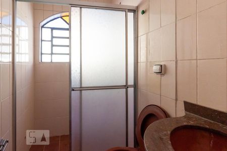 Casa à venda com 150m², 5 quartos e 2 vagasBanheiro 2