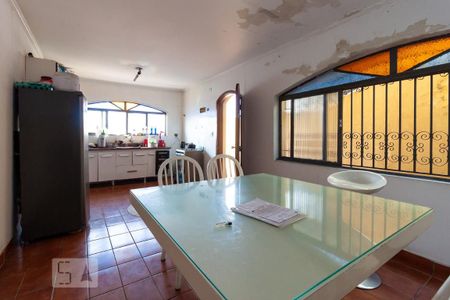 Casa à venda com 150m², 5 quartos e 2 vagasCozinha
