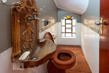 Casa à venda com 150m², 5 quartos e 2 vagasLavabo