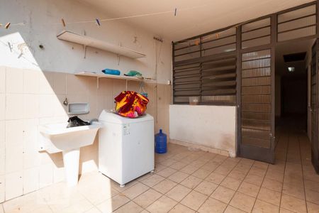 Casa à venda com 150m², 5 quartos e 2 vagasÁrea de serviço