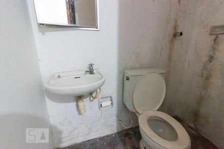 Casa à venda com 150m², 5 quartos e 2 vagasBanheiro - Edícula