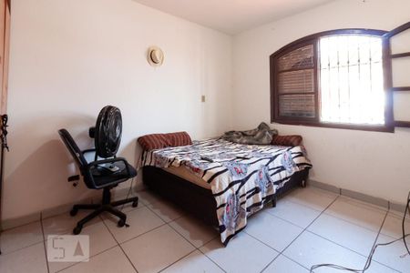 Casa à venda com 150m², 5 quartos e 2 vagasQuarto 3
