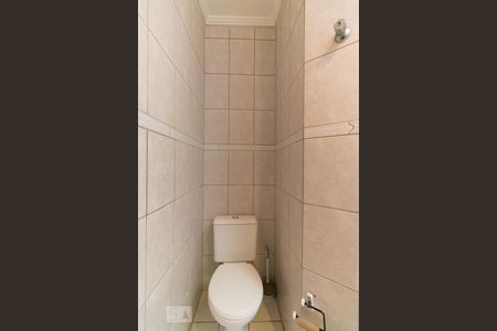 Casa à venda com 140m², 3 quartos e 2 vagasBanheiro 