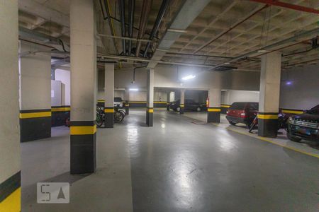 Apartamento à venda com 80m², 2 quartos e 1 vaga Apartamento à venda com 80m², 2 quartos e 1 vagaGaragem