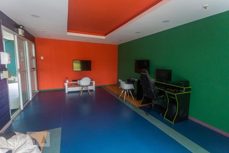 Apartamento à venda com 80m², 2 quartos e 1 vaga Apartamento à venda com 80m², 2 quartos e 1 vagaLan house