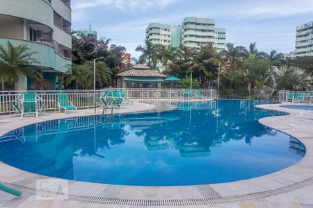 Apartamento à venda com 80m², 2 quartos e 1 vaga Apartamento à venda com 80m², 2 quartos e 1 vagaÁrea comum - Piscina