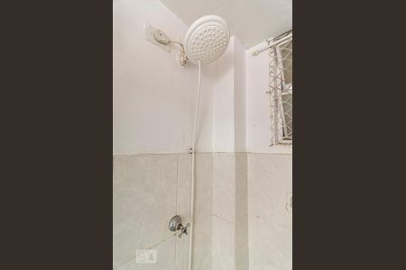 Banheiro de kitnet/studio para alugar com 1 quarto, 30m² em Cerqueira César, São Paulo