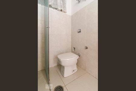 Banheiro de kitnet/studio para alugar com 1 quarto, 30m² em Cerqueira César, São Paulo