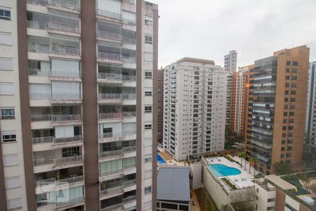 Vista da sala de apartamento para alugar com 1 quarto, 38m² em Morumbi, São Paulo