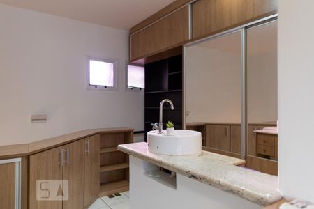 Casa para alugar com 58m², 1 quarto e 1 vagaQuarto