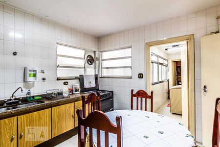 Apartamento à venda com 110m², 2 quartos e 1 vagaCozinha