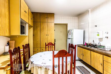 Apartamento à venda com 110m², 2 quartos e 1 vagaCozinha
