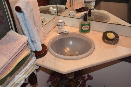 Apartamento à venda com 186m², 4 quartos e 1 vagaLavabo