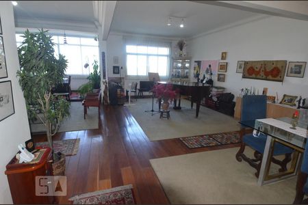 Apartamento à venda com 186m², 4 quartos e 1 vagaSala