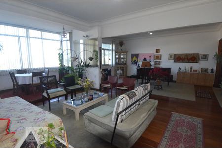 Apartamento à venda com 186m², 4 quartos e 1 vagaSala