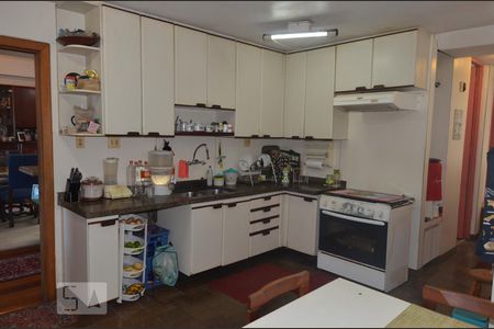 Apartamento à venda com 186m², 4 quartos e 1 vagaCozinha