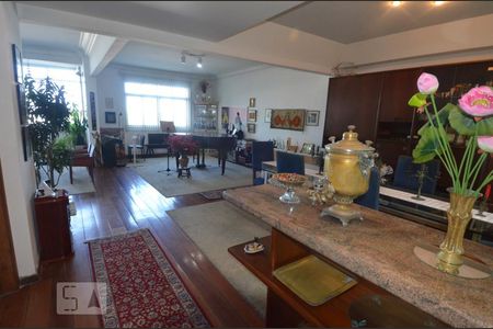 Apartamento à venda com 186m², 4 quartos e 1 vagaSala