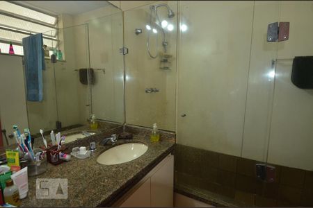 Apartamento à venda com 186m², 4 quartos e 1 vagaBanheiro 
