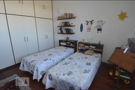 Apartamento à venda com 186m², 4 quartos e 1 vagaQuarto 2
