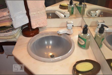 Apartamento à venda com 186m², 4 quartos e 1 vagaLavabo