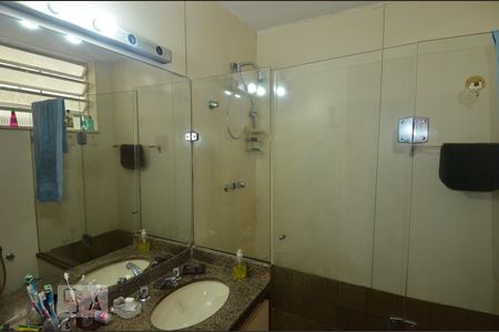 Apartamento à venda com 186m², 4 quartos e 1 vagaBanheiro 