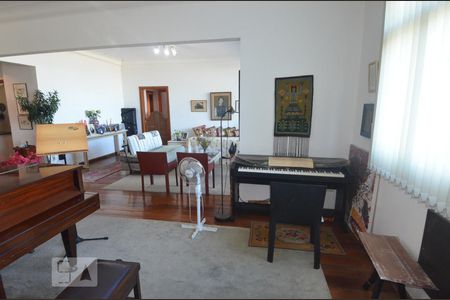 Apartamento à venda com 186m², 4 quartos e 1 vagaSala