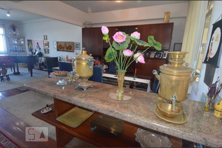 Apartamento à venda com 186m², 4 quartos e 1 vagaSala