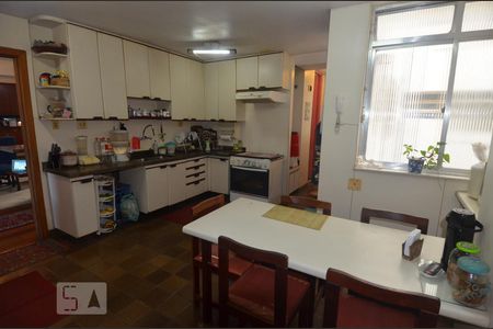 Apartamento à venda com 186m², 4 quartos e 1 vagaCozinha