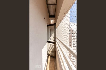 Apartamento à venda com 132m², 3 quartos e 3 vagasVaranda da Suíte 2