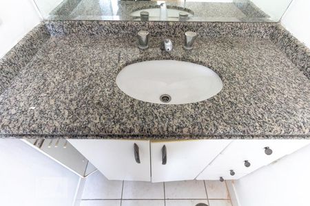 Apartamento à venda com 132m², 3 quartos e 3 vagasBanheiro da Suíte 1