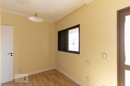Apartamento à venda com 132m², 3 quartos e 3 vagasSuíte 2