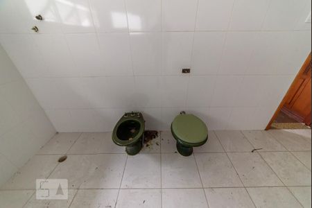 Casa à venda com 340m², 4 quartos e 4 vagasBanheiro da Suíte