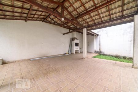 Casa à venda com 340m², 4 quartos e 4 vagasChurrasqueira