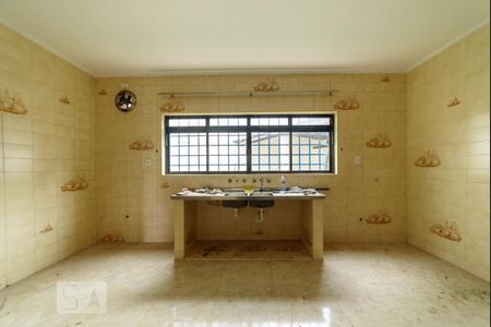 Casa à venda com 340m², 4 quartos e 4 vagasCozinha