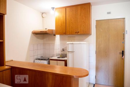 Cozinha de apartamento para alugar com 1 quarto, 25m² em Aclimação, São Paulo