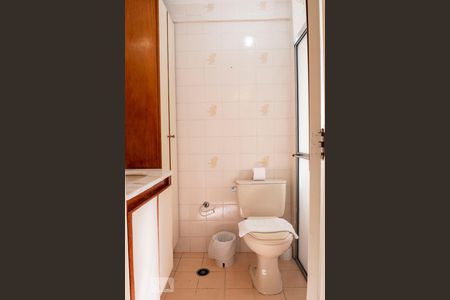 Banheiro da Suíte de apartamento para alugar com 1 quarto, 25m² em Aclimação, São Paulo