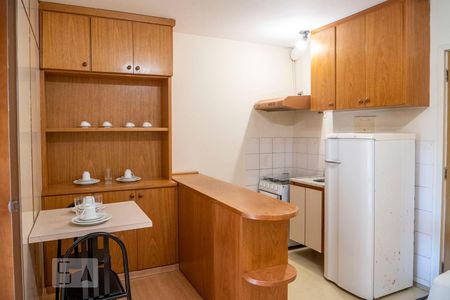 Cozinha de apartamento para alugar com 1 quarto, 25m² em Aclimação, São Paulo