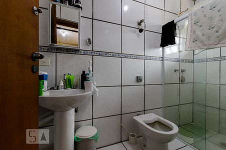 Casa à venda com 180m², 4 quartos e 6 vagasBanheiro da Suíte 4
