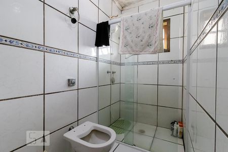 Casa à venda com 180m², 4 quartos e 6 vagasBanheiro da Suíte 4