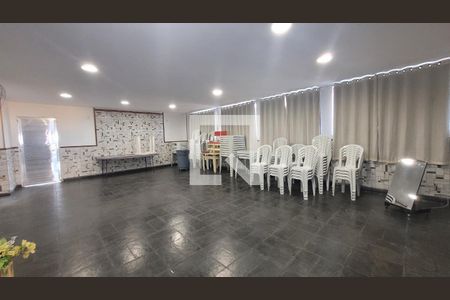 Apartamento para alugar com 50m², 2 quartos e 1 vaga Apartamento para alugar com 50m², 2 quartos e 1 vagaSalão de Festas