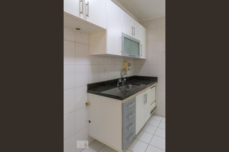 Cozinha de apartamento à venda com 3 quartos, 95m² em Vila Hamburguesa, São Paulo