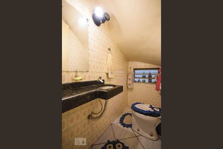 Lavabo de casa para alugar com 3 quartos, 198m² em Jardim Taboão, São Paulo