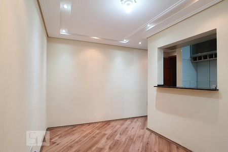 Sala de apartamento para alugar com 2 quartos, 43m² em Jardim Santa Teresinha, São Paulo